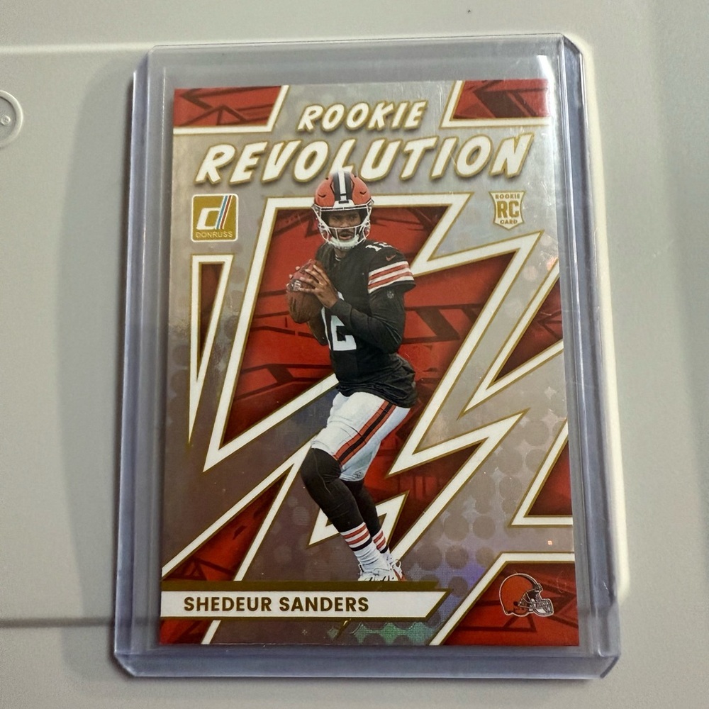 🔥SHEDEUR SANDERS Panini Rookie Revolution Card - Red and Gold